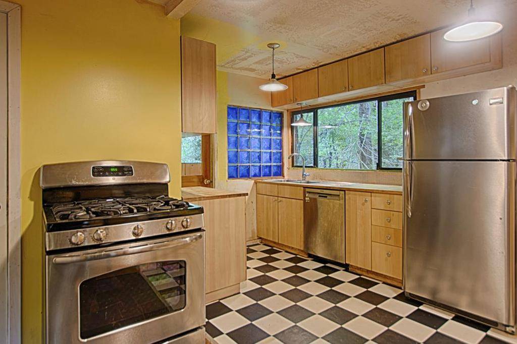 Boulder Creek, CA 95006,530 Logan Creek RD
