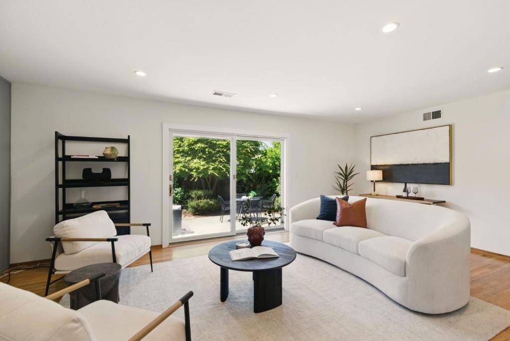 Morgan Hill, CA 95037,225 Longview DR