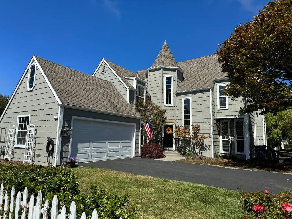 Half Moon Bay, CA 94019,21 Pinehurst LN
