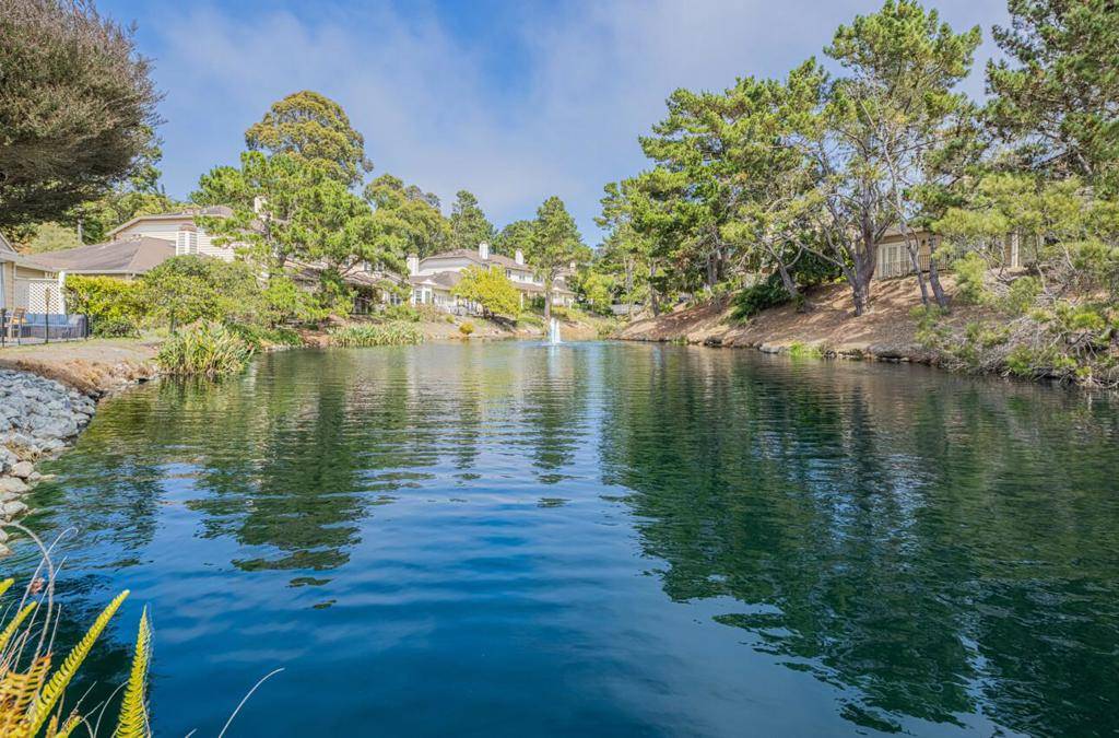 Pacific Grove, CA 93950,3 Glen Lake DR