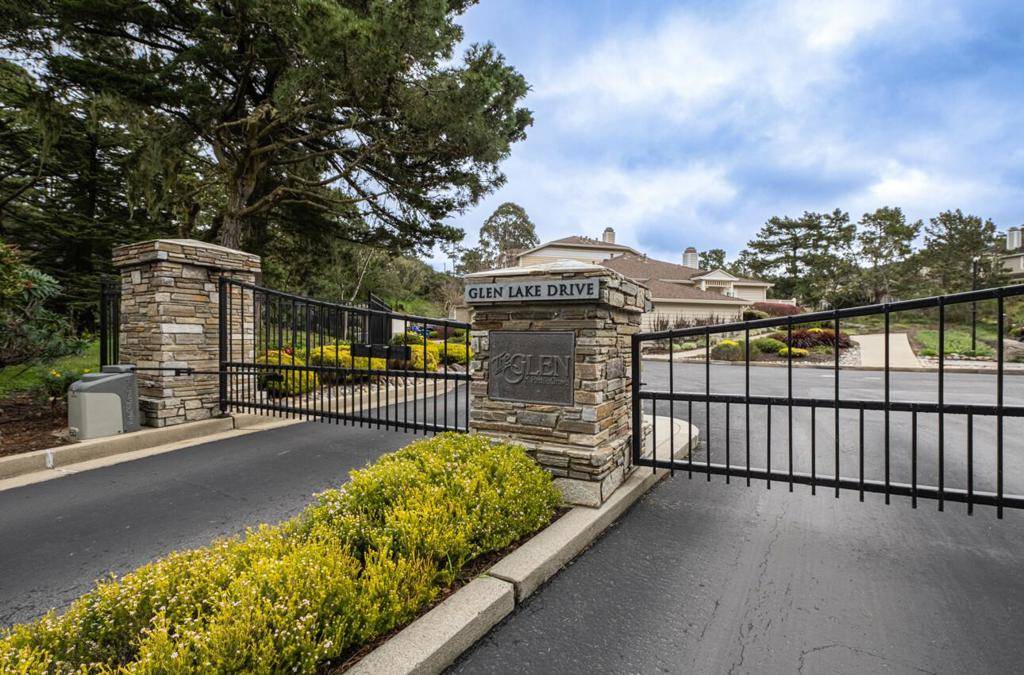 Pacific Grove, CA 93950,3 Glen Lake DR