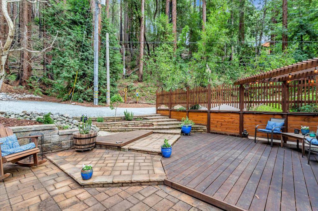 Boulder Creek, CA 95006,325 Ridge DR
