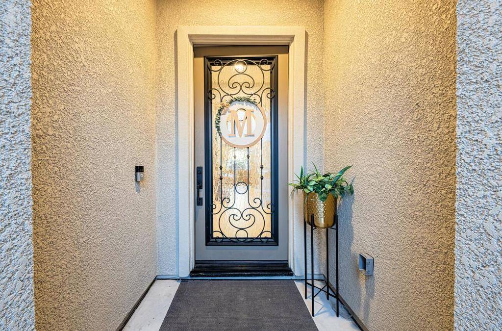 Hollister, CA 95023,1622 Sunflower DR