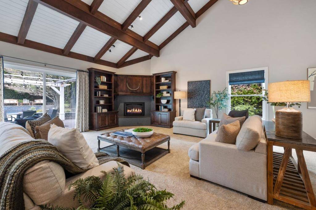 Redwood City, CA 94062,12 Colton CT