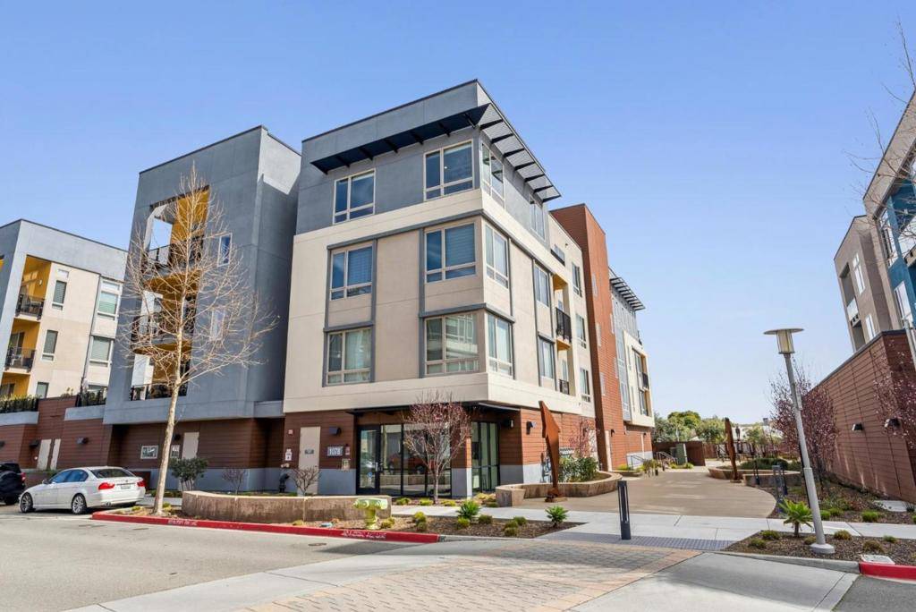 Foster City, CA 94404,1078 Foster Square LN #401