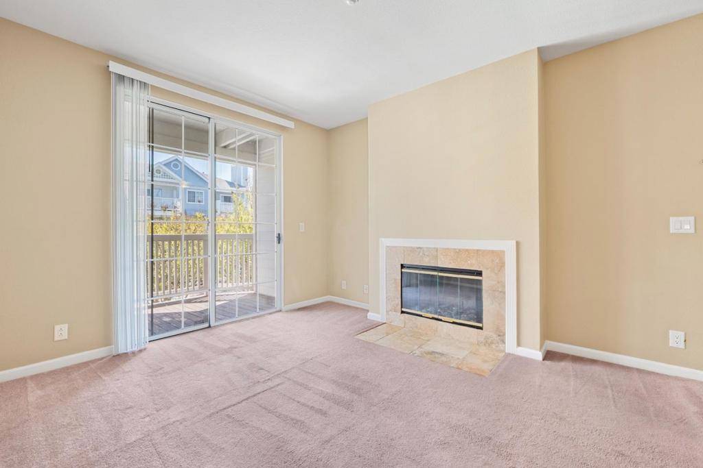 Sunnyvale, CA 94085,605 Arcadia TER #204