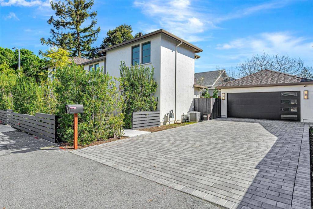 Menlo Park, CA 94025,2101 Valparaiso AVE