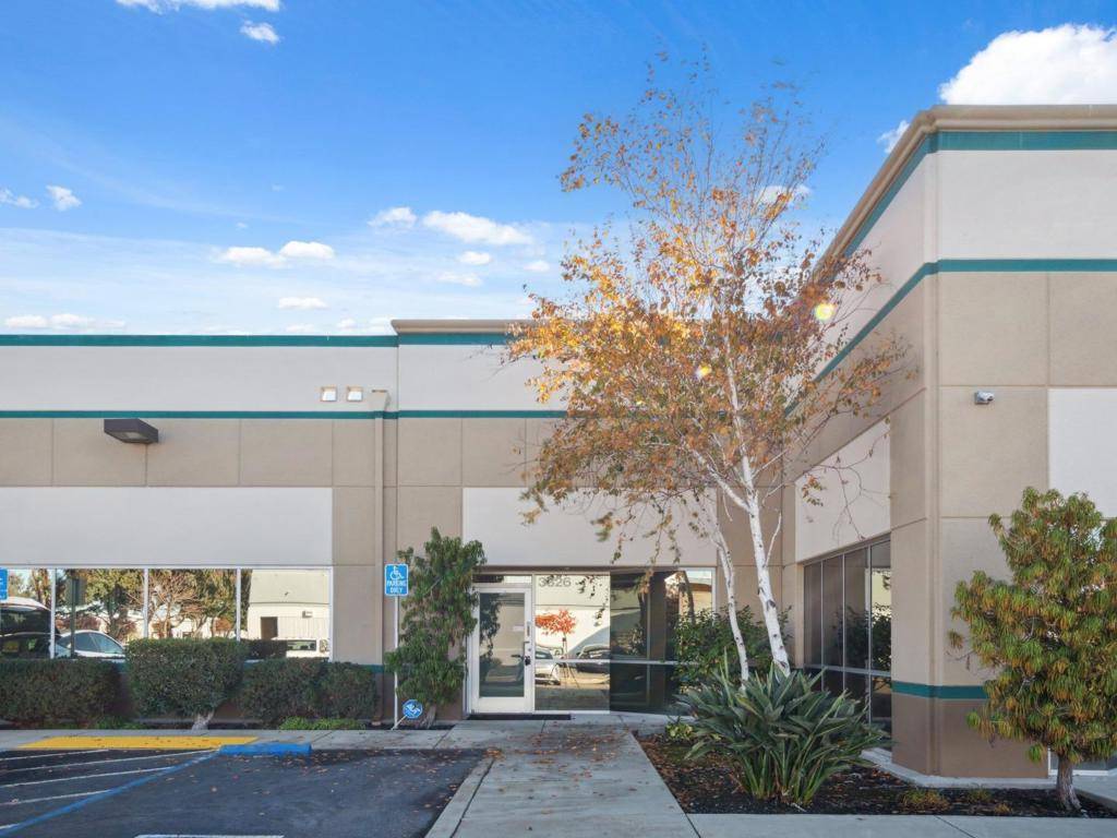 Hayward, CA 94545,3326 Arden RD #1-4