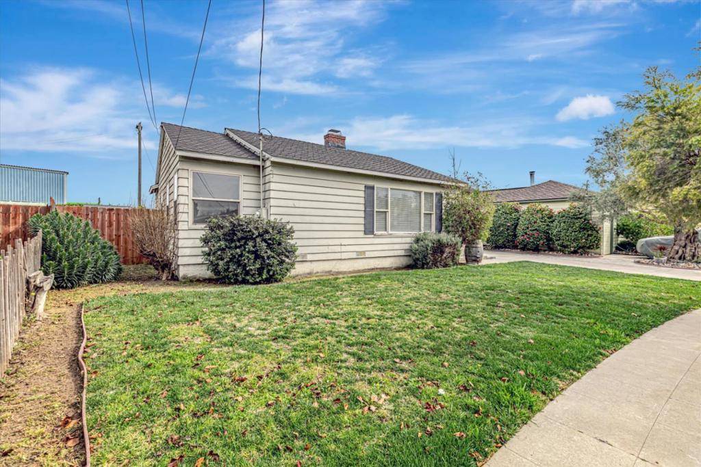Salinas, CA 93901,23 Grove ST