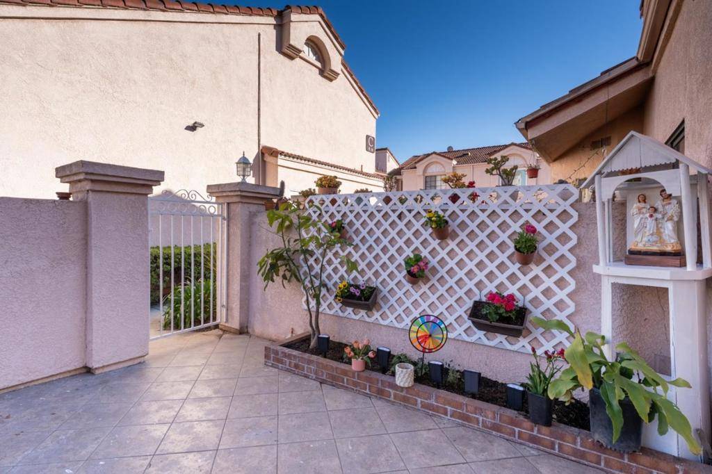 Garden Grove, CA 92844,8810 Hewitt PL #12
