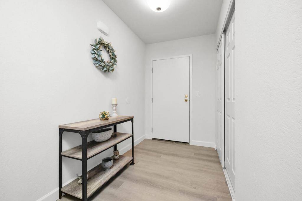 Foster City, CA 94404,820 Sea Spray LN #315