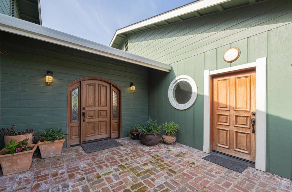 Salinas, CA 93908,383 Corral De Tierra RD