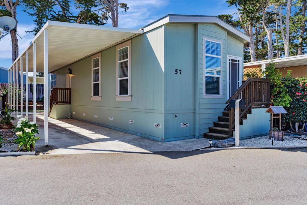 Marina, CA 93933,356 Reservation RD