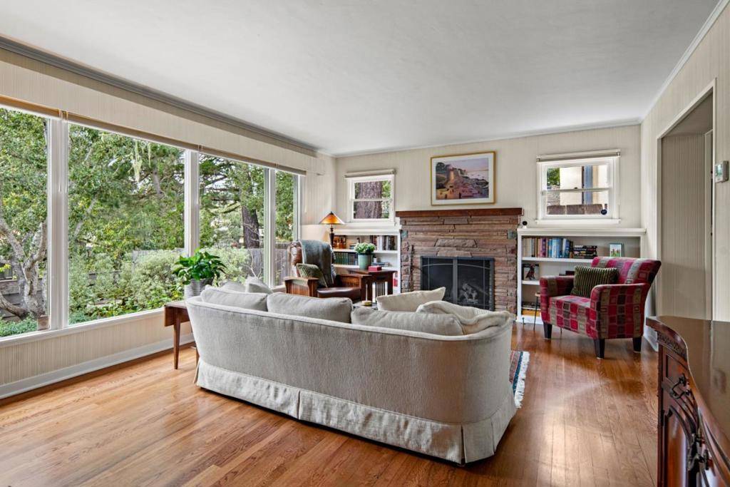 Carmel, CA 93921,0 Carpenter 5 NE of 4th ST