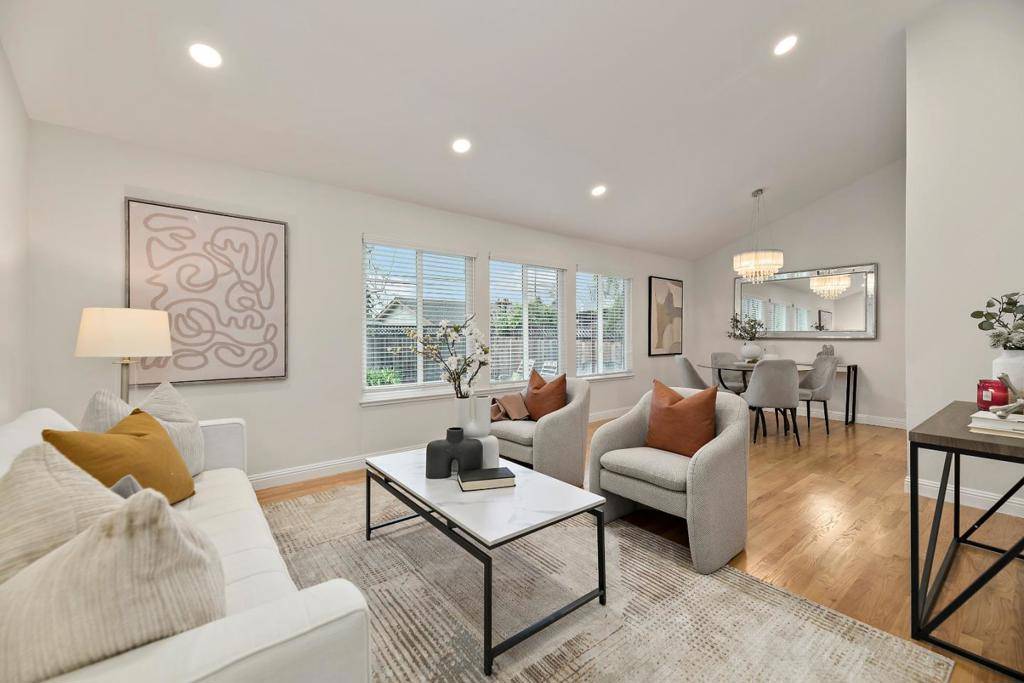 San Jose, CA 95117,3913 Woodcreek LN