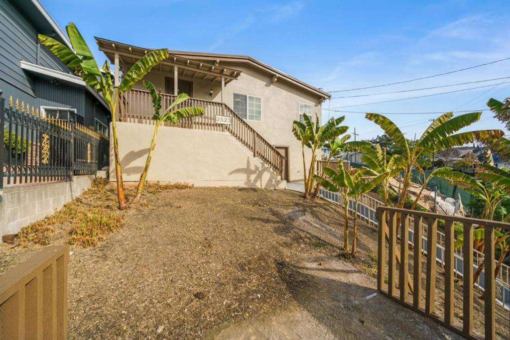 Oakland, CA 94606,2523 23rd AVE
