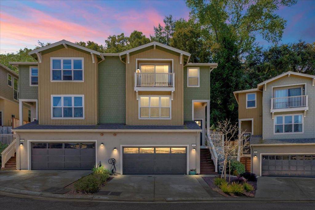 Scotts Valley, CA 95066,912 Lundy LN