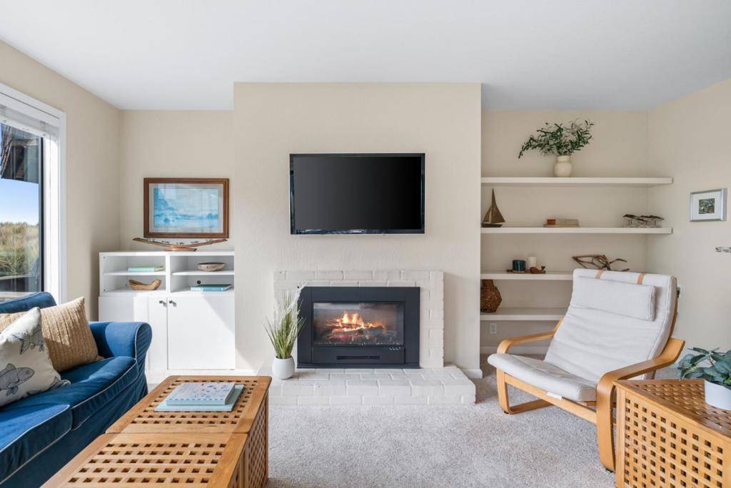 Watsonville, CA 95076,101 Shell DR #171