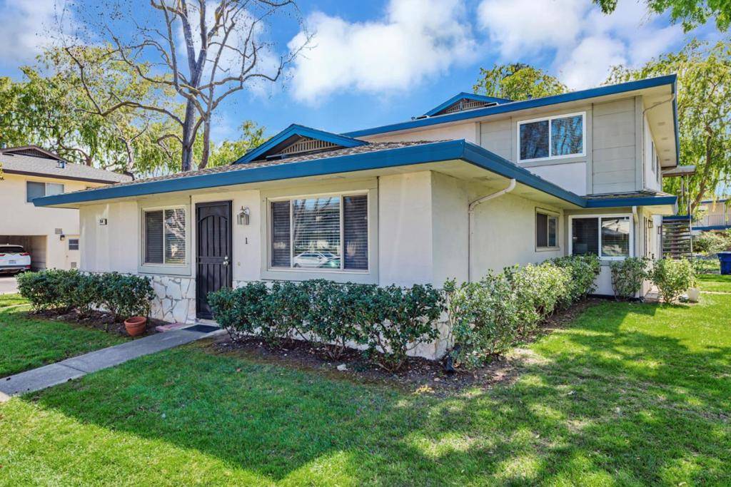 Campbell, CA 95008,250 Watson DR #2