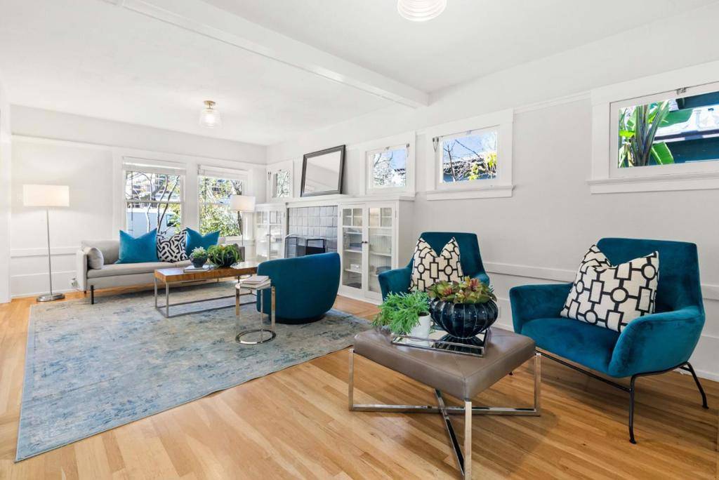 Palo Alto, CA 94301,159 Waverley ST