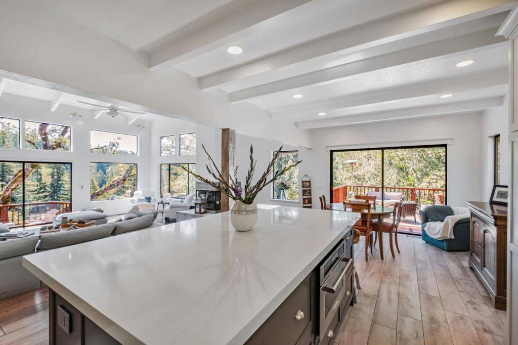 805 Old Mill Pond RD Los Gatos, CA 95033