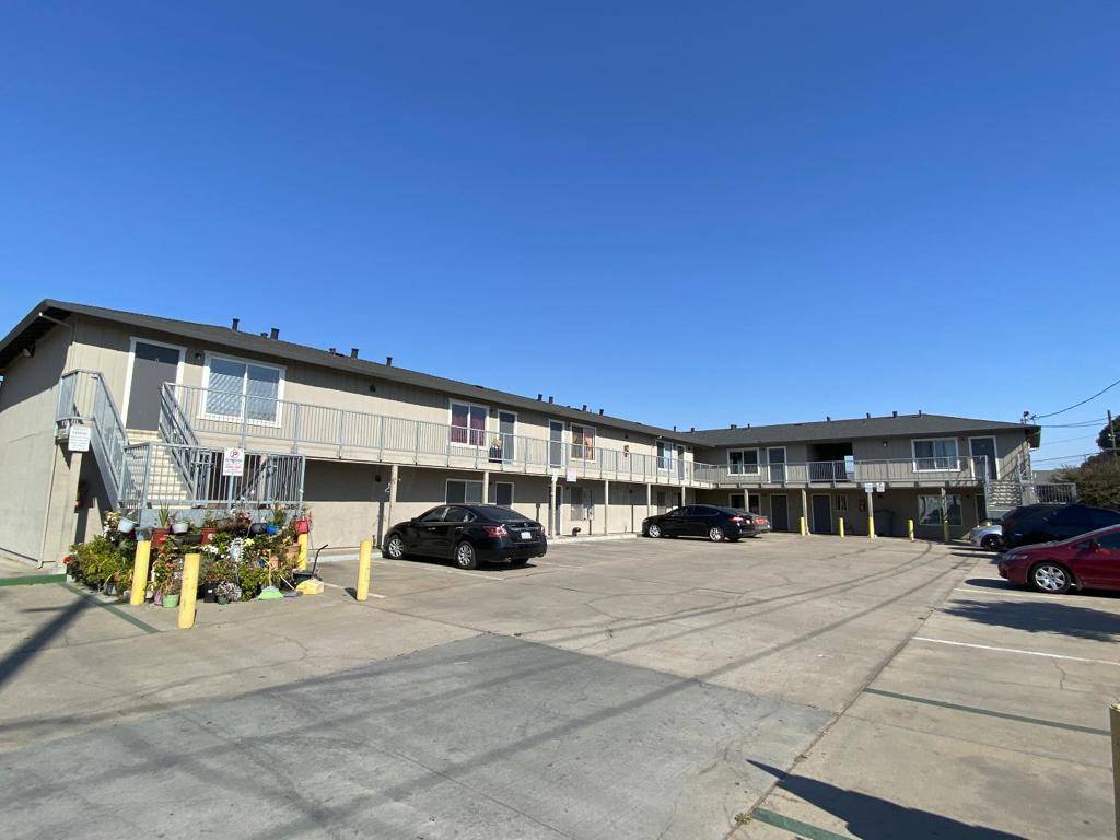 Salinas, CA 93905,1155 E Laurel DR