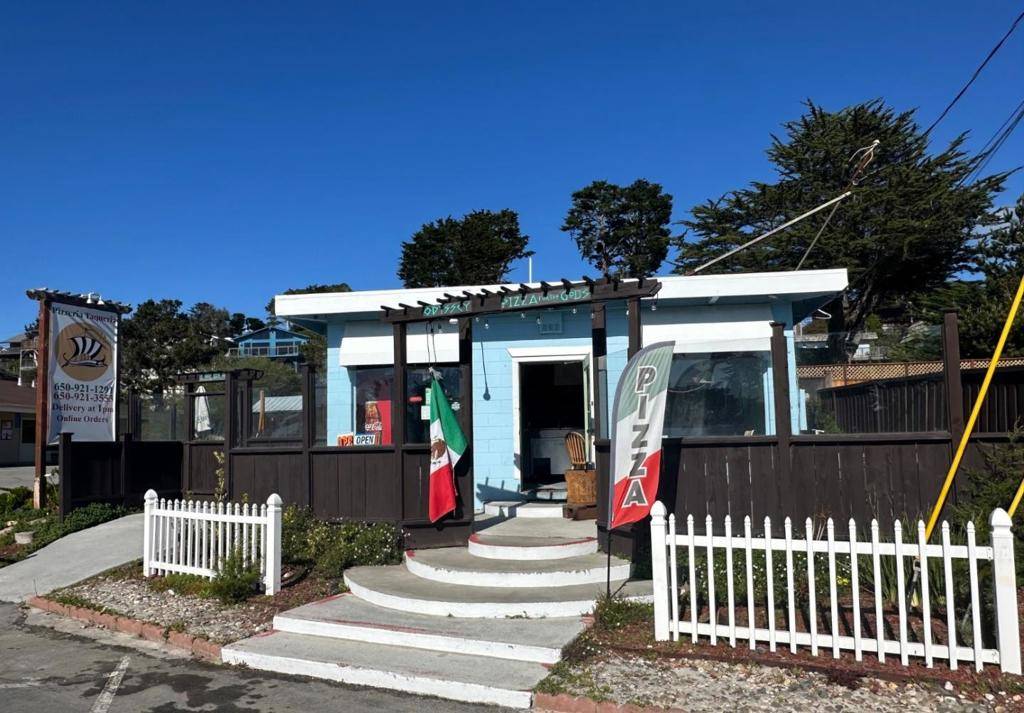 Moss Beach, CA 94038,2350 Carlos ST