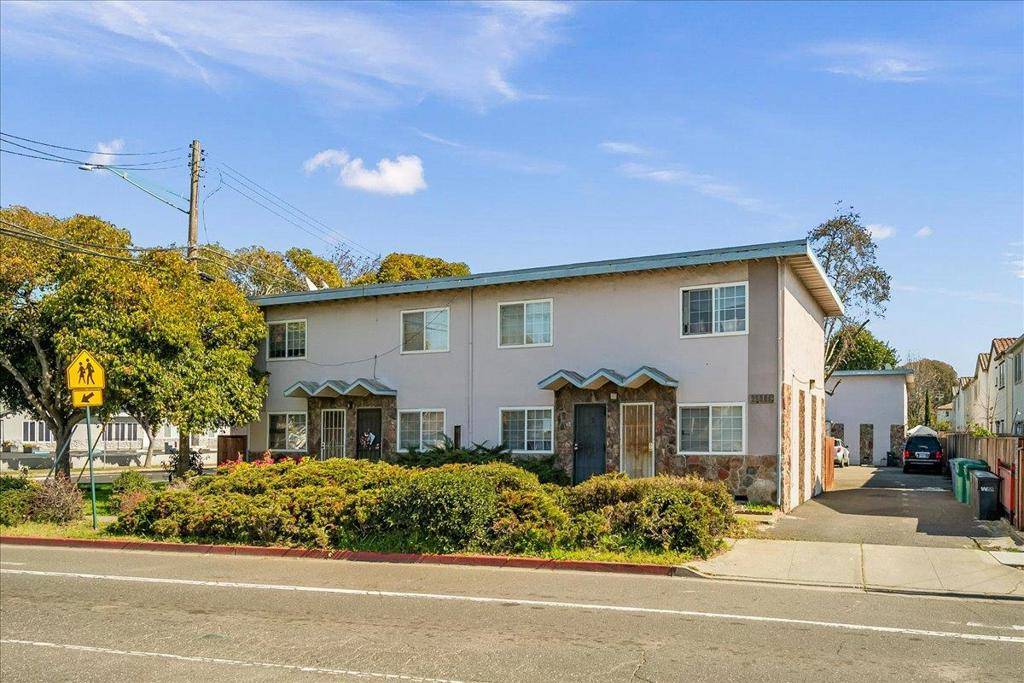 Hayward, CA 94544,25886 Gading RD