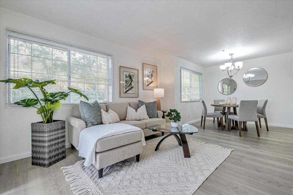 Hayward, CA 94544,102 Crossing CT