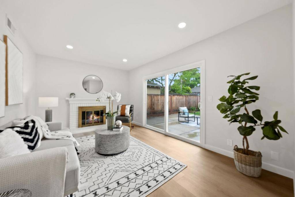 1493 Mallard WAY Sunnyvale, CA 94087