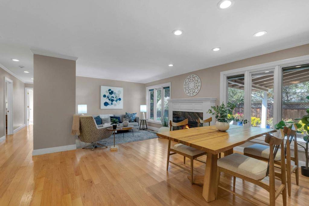 1317 Rossway CT Los Altos, CA 94024