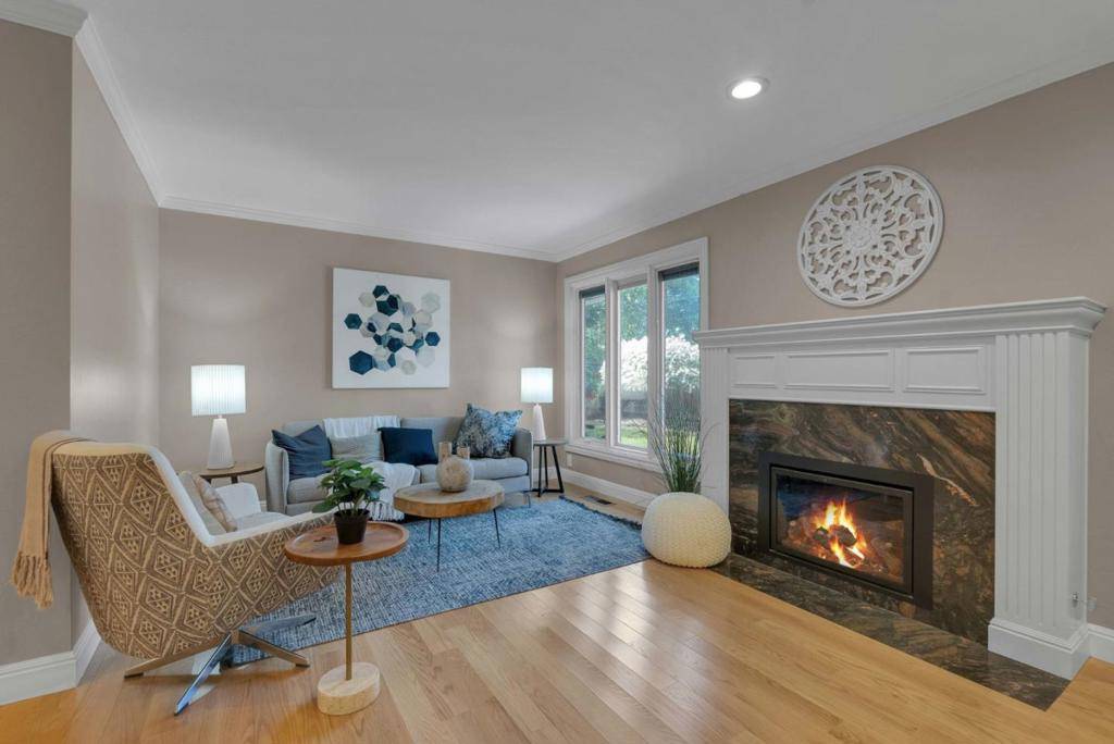 1317 Rossway CT Los Altos, CA 94024