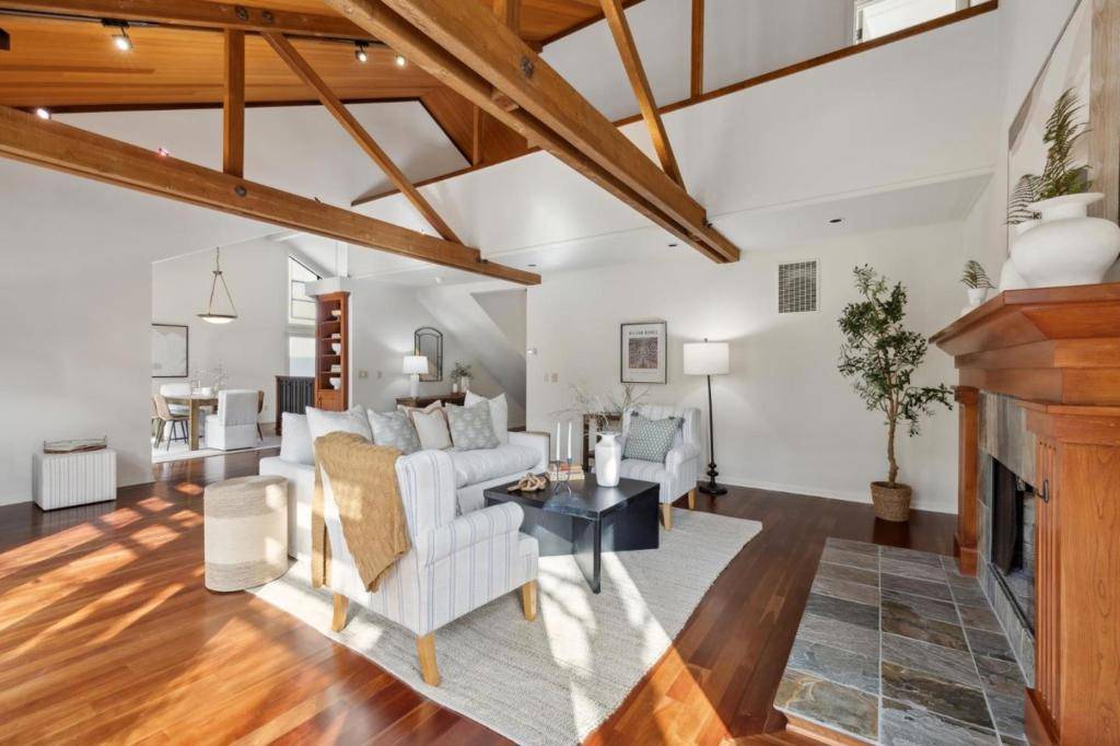 Carmel, CA 93923,28064 Heron CT
