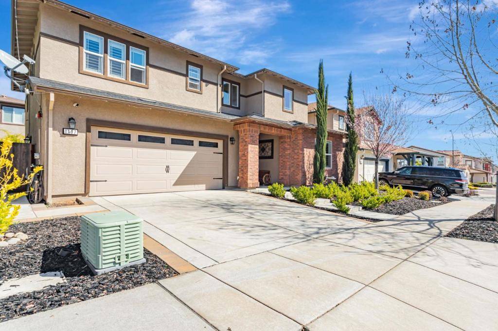 Gilroy, CA 95020,1137 Viognier WAY