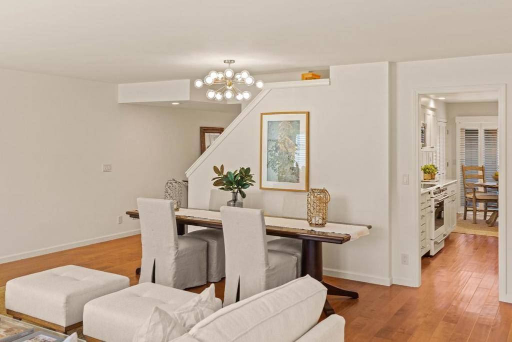 Carmel, CA 93923,3850 Rio RD #61