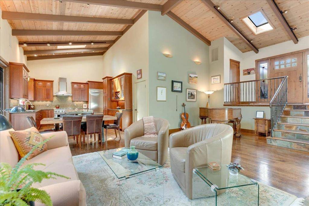 Santa Cruz, CA 95060,404 Esmeralda DR