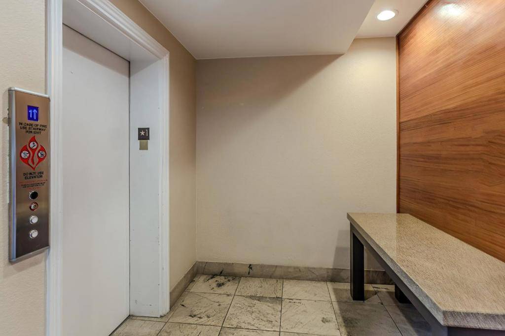 Palo Alto, CA 94301,165 Forest AVE #2A