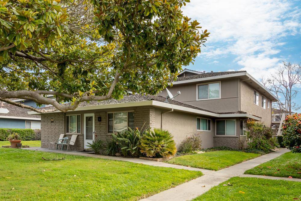 Capitola, CA 95010,1360 Ruby CT #4