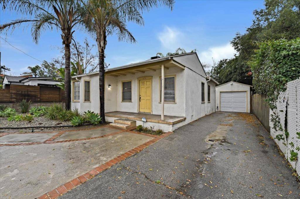 North Hollywood, CA 91602,4298 Vineland AVE