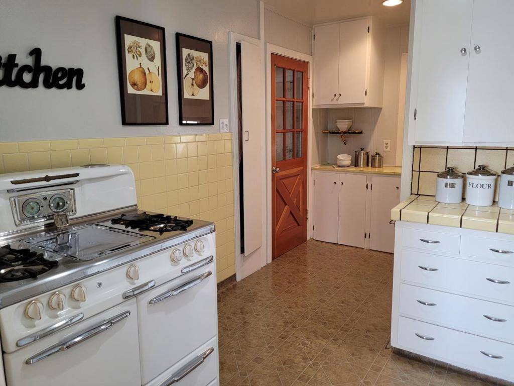 San Bruno, CA 94066,297 San Anselmo AVE