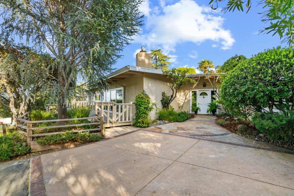 Los Gatos, CA 95030,17180 Crescent DR