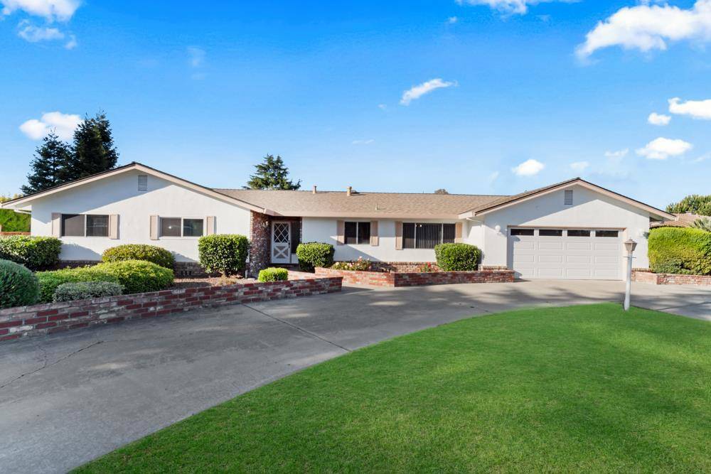 Hollister, CA 95023,281 Donald DR