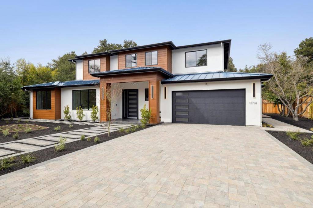 Los Altos, CA 94024,1074 Riverside DR