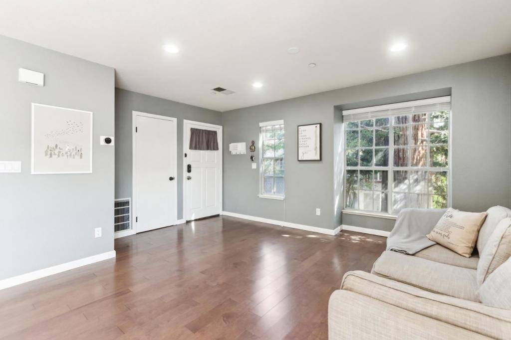 Sunnyvale, CA 94086,984 Belmont TER #10