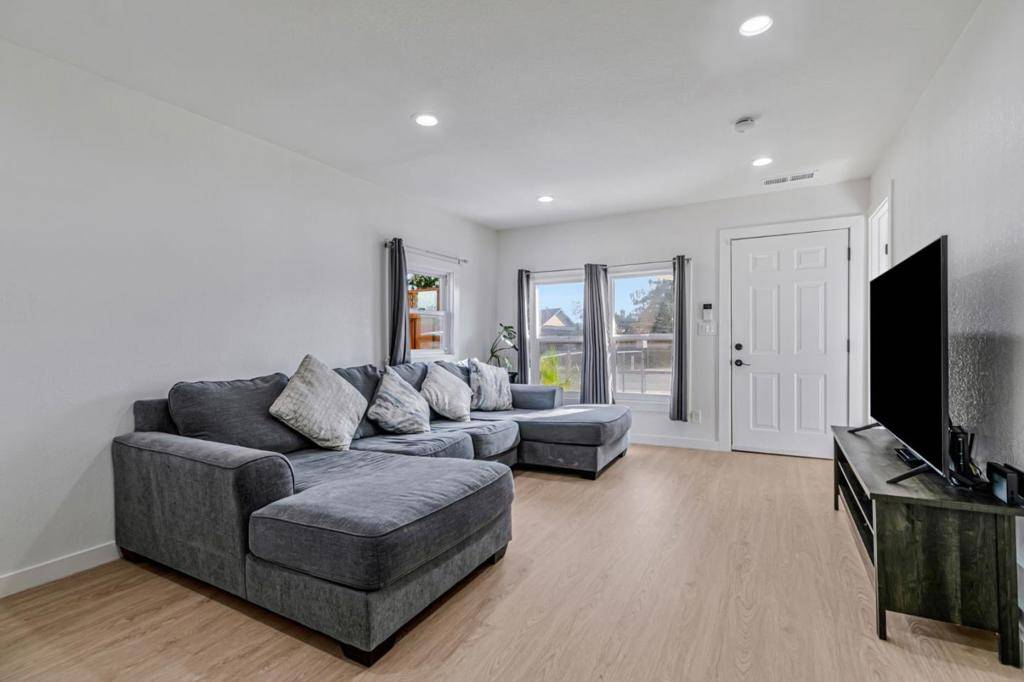 San Jose, CA 95127,166 Millar AVE