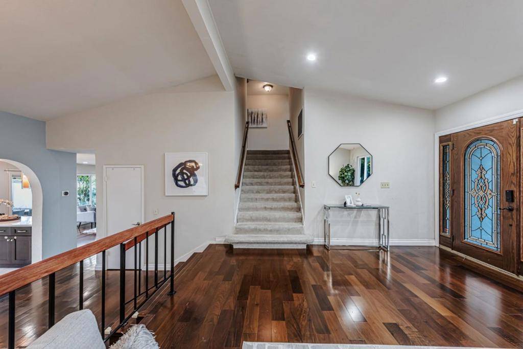 Hayward, CA 94545,24426 Calaveras RD