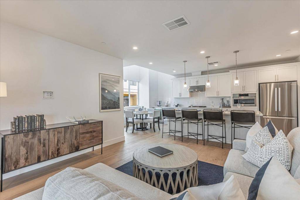 Los Gatos, CA 95032,13116 Sepulveda CIR