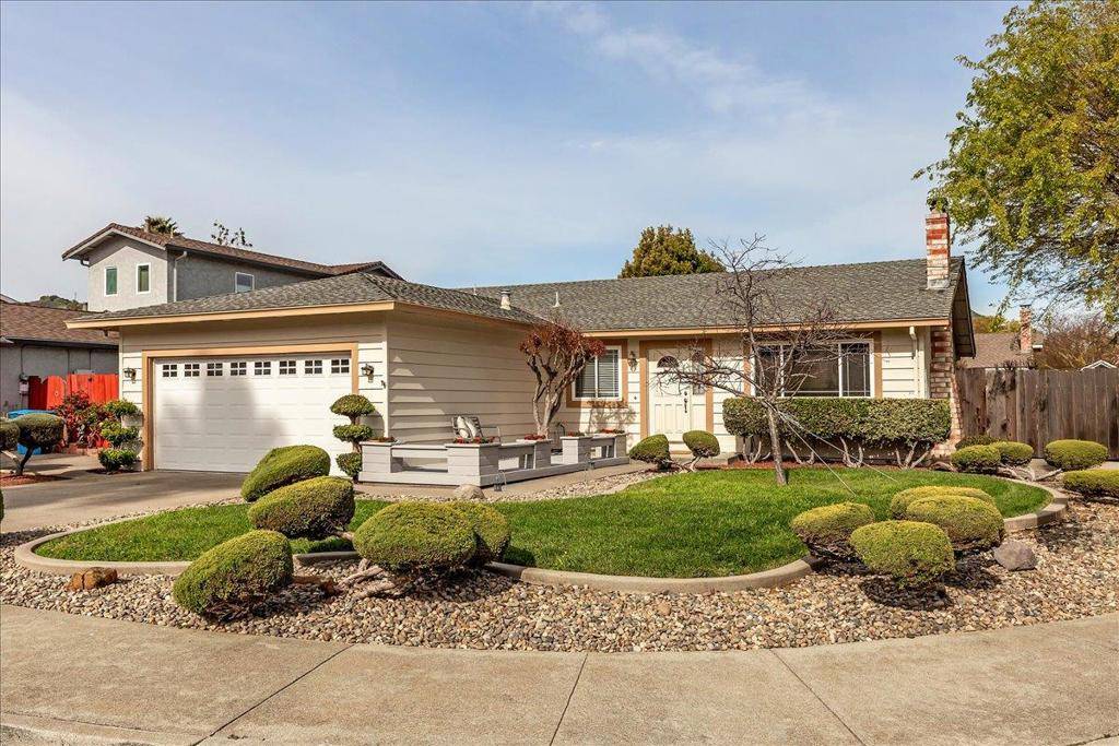 Morgan Hill, CA 95037,445 La Canada CT