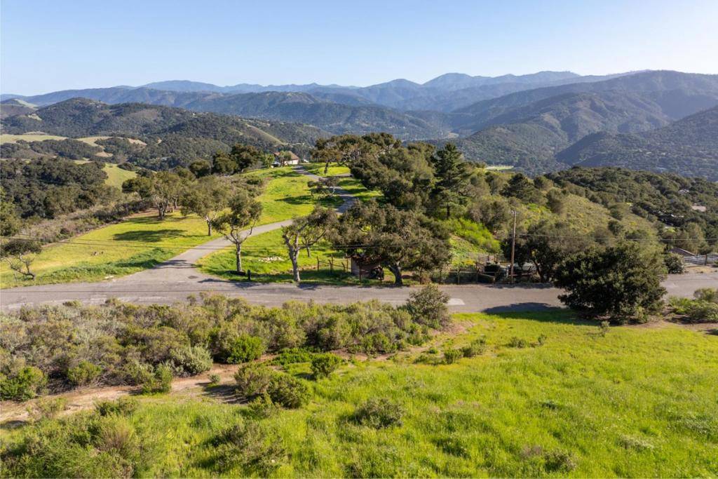 344 El Caminito RD Carmel Valley, CA 93924