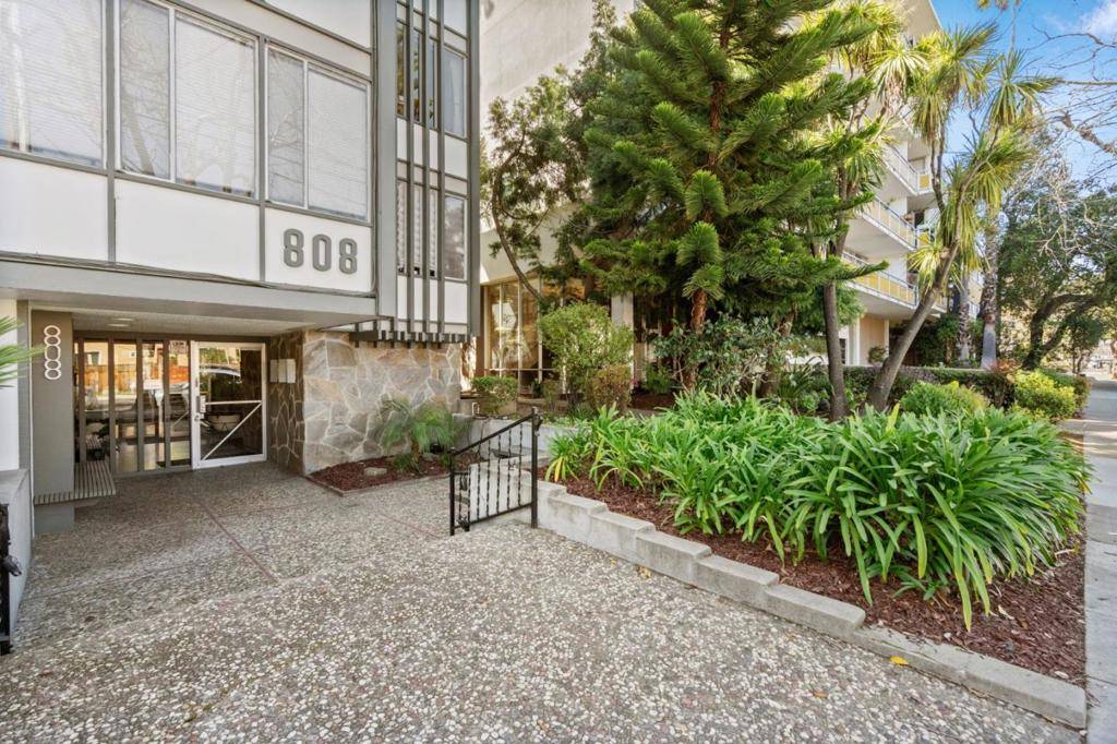 San Mateo, CA 94401,808 Laurel AVE #104